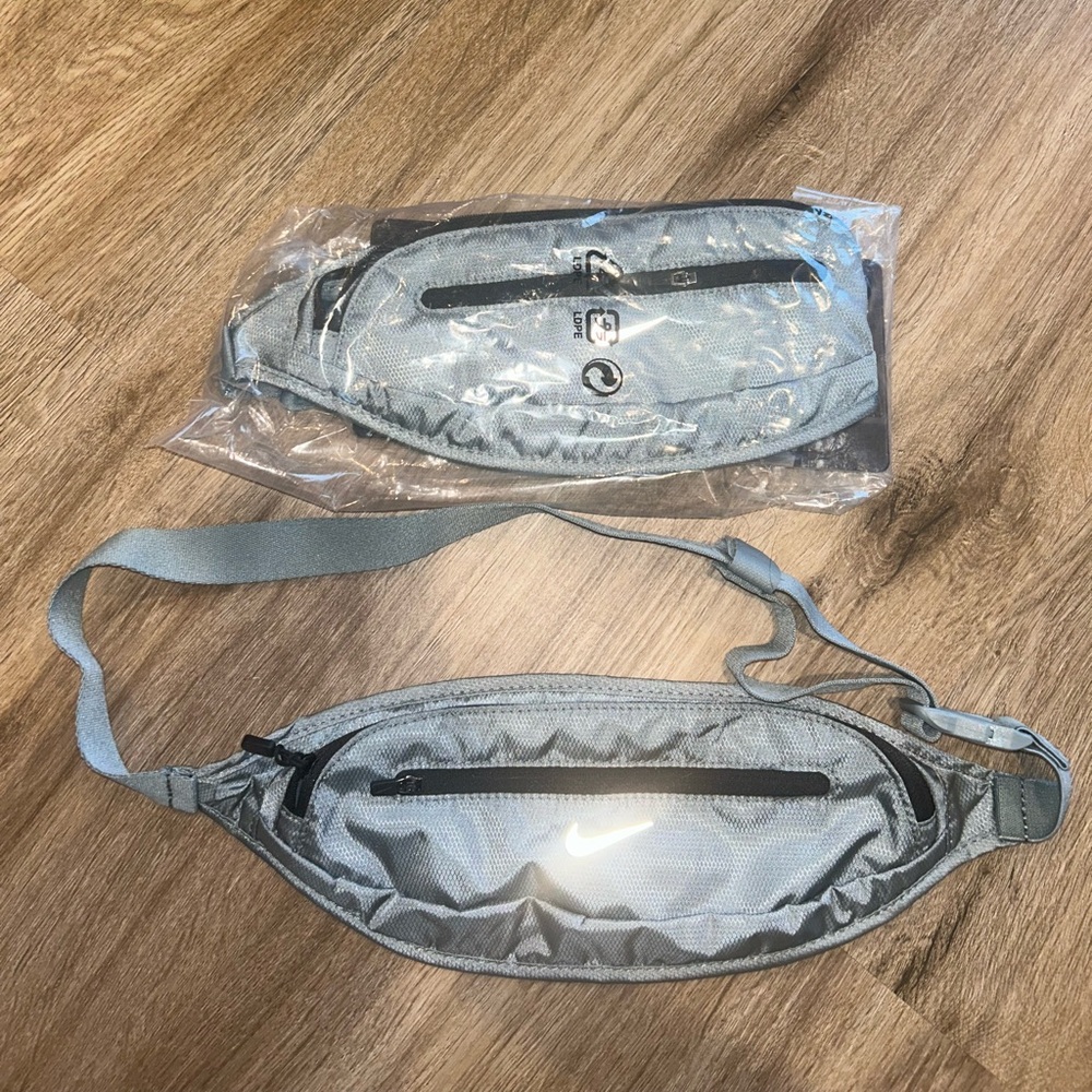 Nike running pouch/ crossbody bag  (set of 2)